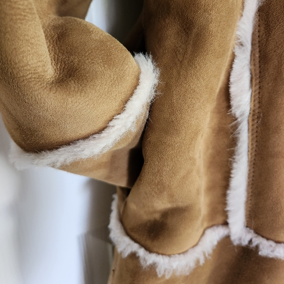 Sundance Gwyneth Shearling Suede Coat - Picture 9 of 12